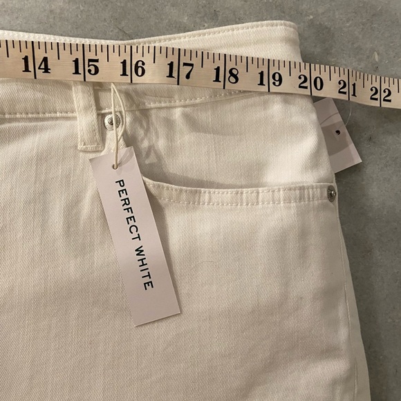 NWT LRL Ralph Lauren Size 18W White Mid Rise Straight Leg Stretch Denim Jeans - Picture 11 of 13